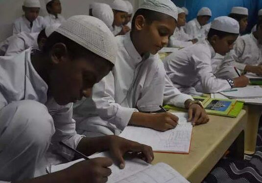 বহু মাদ্ৰাছাত পঢ়িছে হাজাৰ হাজাৰ হিন্দু শিক্ষাৰ্থী