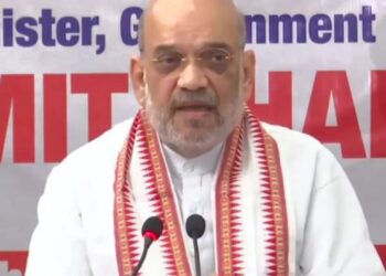 মণিপুৰৰ মেইতেই আৰু কুকীৰ সৈতে কথা পাতিব কেন্দ্ৰই