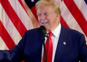 ডোনাল্ড ট্ৰাম্পৰ এটা বাক্যই হাঁহি বিৰিঙাইছে ভাৰতীয় ছাত্ৰৰ মুখত