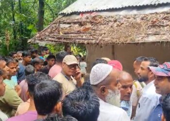 কৰুণ! কাছাৰৰ উধাৰবন্ধত ঘৰৰ দেৱাল খহি পিতা-পুত্ৰৰ মৃত্যু