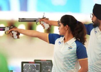 ব্ৰঞ্জ পদকেৰে পেৰিছত মনু ভাকৰ আৰু সৰবজোৎ সিঙে ৰচিলে ইতিহাস