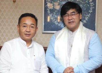 বিৰোধী শূন্য হ’ল ছিকিম; ৩২ বিধায়কে হ’ল চৰকাৰী পক্ষৰ