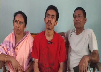 জকাইচুকৰ পৰা কানাডালৈ যাত্ৰা; টৰেন্টোত কৰ্কট ৰোগৰ গৱেষণা কৰিব অসমৰ ছাত্ৰই