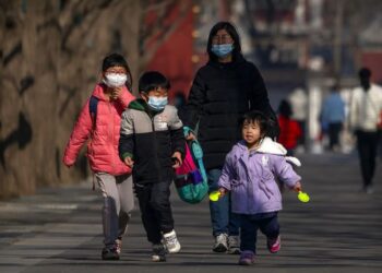 অভাৱনীয় হাৰত হ্ৰাস পাইছে চীনৰ জনসংখ্যা! ৰাষ্ট্ৰসংঘৰ তথ্যত প্ৰমাণিত ভয়ংকৰ সত্য