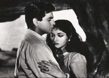 ১৯৫৮ চনত মুক্তি পোৱা দিলীপ কুমাৰ-বৈজয়ন্তী মালাৰ এখন ছুপাৰহিট ছবি; ৩৮ বছৰে ভাঙিব পৰা নাছিল ৰেকৰ্ড