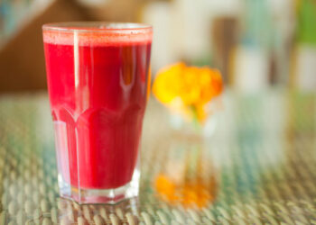 ২১ দিনৰ ভিতৰতে ঘূৰি আহিব মুখৰ উজ্বলতা; জানো আহক এবিধ পানীয়ৰ উপকাৰীতা