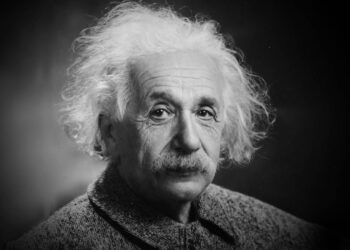 এলৰ্বাট আইনষ্টাইনৰ আছিল ৫টা বিশেষ অভ্যাস… ইয়াৰে এটা অভ্যাস আছিল অতি আমোদজনক