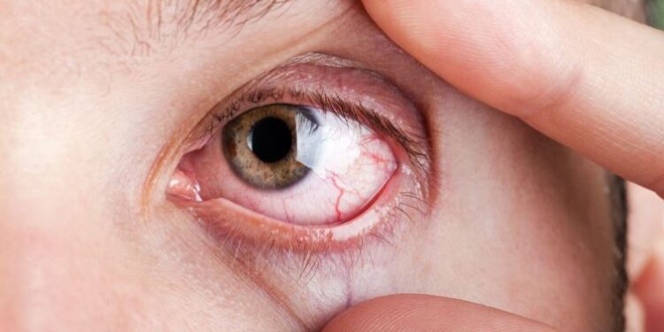 আজৱ! একেটা পৰিয়ালৰে চাৰিজনে দেখা নাপায় দিনত আৰু দুজনে দেখা নাপায় নিশা