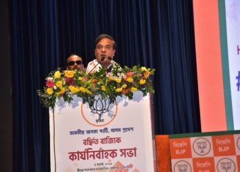 হিন্দুৰ মাটি ক্ৰয় কৰিবলৈ মুছলমানে ল’ব লাগিব অনুমতি; চূড়ান্ত অনুমোদন দিব মুখ্যমন্ত্ৰীয়ে