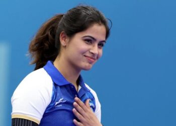 ২৫ মিটাৰ পিষ্টলৰ ফাইনেলত মনু ভাকৰ; কাইলৈ স্বৰ্ণ জয়ৰ লক্ষ্যৰে নামিব শ্বুটিং ৰেঞ্জত