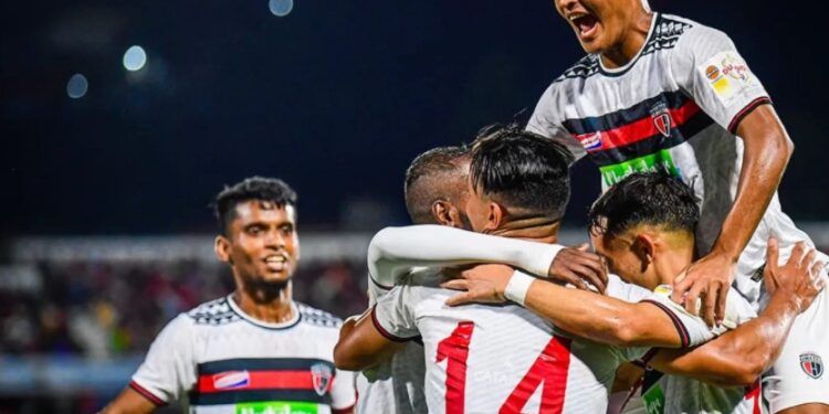 শ্বিলং লাজঙক ৩-০ গ’লৰ ব্যৱধানত পৰাস্ত কৰি ডুৰাণ্ড কাপৰ ফাইনেলত নৰ্থ-ইষ্ট ইউনাইটেড