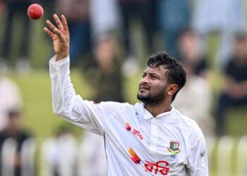 জেললৈ যোৱাৰ শংকাৰ মাজতে ডাঙৰ শাস্তিৰ সন্মুখীন ছাকিব আল হাছান