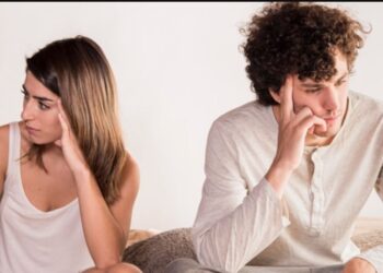 গা-ধুই আহি বিচনাত টাৱেল ৰখাৰ বাবে বিৰক্তি অনুভৱ পত্নীৰ, বিবাহ-বিচ্ছেদৰ সিদ্ধান্ত দম্পতীৰ