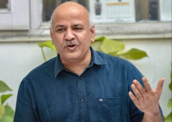 ১৭ মাহৰ অন্তত মুকলি আকাশৰ তলত চিছোদিয়া, বহুক্ষেত্ৰত আদালতৰ নিষেধাজ্ঞা জাৰি