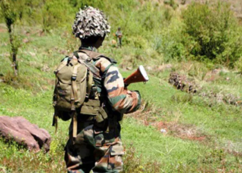 নিৰাপত্তাৰক্ষীৰ সংঘৰ্ষত নিহত ২জন সন্ত্ৰাসবাদী; ৪ সেনা জোৱানৰ লগতে এজন শীৰ্ষ আৰক্ষী বিষয়া আহত