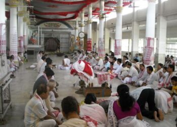 আজি জগতগুৰুৰ পৱিত্ৰ তিৰোভাৱ তিথি, দেৱবাদ্য ধ্বনিৰে কঁপি উঠিছে ৰাজ্যৰ সত্ৰ নামঘৰ