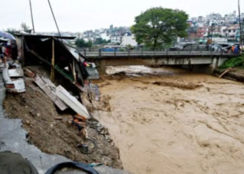 নেপালত প্ৰকৃতিৰ ধ্বংসলীলা; ২০০ জনৰ মৃত্যু, সন্ধানহীন ৩০ জনৰো অধিক