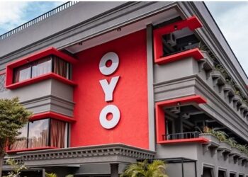 OYO হোটেলৰ মালিকে গ্ৰাহকৰ সৈতে কৰিলে এনে কাণ্ড, যাৰ বাবে ভৰিব লগা হ’ল লাখ টকাৰ জৰিমনা