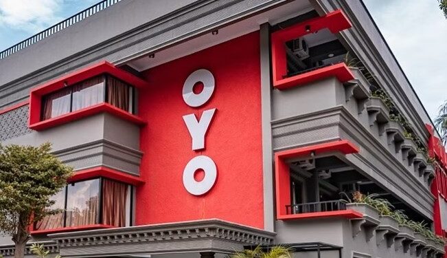OYO হোটেলৰ মালিকে গ্ৰাহকৰ সৈতে কৰিলে এনে কাণ্ড, যাৰ বাবে ভৰিব লগা হ’ল লাখ টকাৰ জৰিমনা