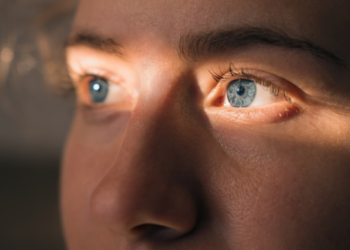 ভাগৰুৱা চকুযুৰিক বিশ্ৰাম দিবলৈ কৰক এই কাম