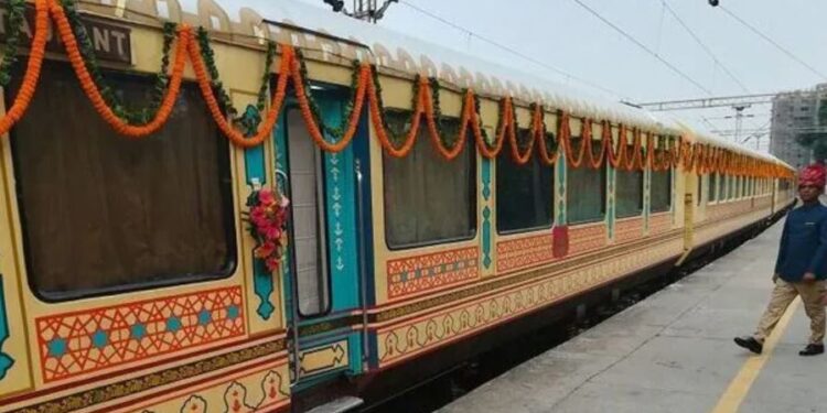 সুখবৰঃ বৈষ্ণো দেৱী দৰ্শনৰ বাবে প্লেনিং কৰিছে নেকি? পোনপটীয়াকৈ চলিব বিলাসী ৰেলসেৱা