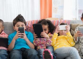 ৰিলছ নোচোৱাকৈ খাদ্য নাখাই নেকি আপোনাৰ শিশুৱে ?  হ’ব পাৰে অনাকাংক্ষিত বিপদ, এতিয়াই হওঁক সাৱধান