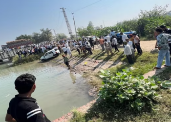 বিজয়া দশমীৰ দিনাই ভয়ংকৰ পথ দুৰ্ঘটনা; এটা পৰিয়ালৰে ৮ জন লোকৰ মৃত্যু