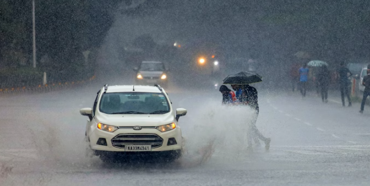 নেৰানেপেৰা বৰষুণৰ মাজতে খহি পৰিল নিৰ্মাণাধীন অট্টালিকা; ১৭ জন শ্ৰমিক আৱদ্ধ