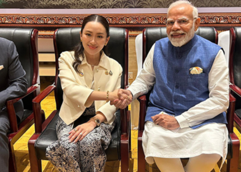 থাইলেণ্ডৰ প্ৰধানমন্ত্ৰীক সাক্ষাৎ কৰে দেশৰ প্ৰধানমন্ত্ৰী মোদীয়ে