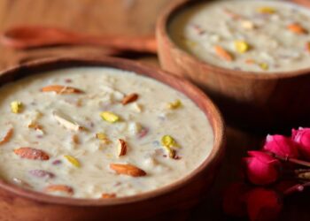 শৰৎ পূৰ্ণিমাৰ দিনা বনাওক এই সুস্বাদু ক্ষীৰ, ‘অমৃত’ বুলি ক’ব সকলোৱে