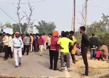 ভয়ংকৰ পথ দুৰ্ঘটনা; তীব্ৰ বেগী বলেৰ’ৰ খুন্দাত মৃত্যু চাৰিজনৰ, কেইবাজনো আহত