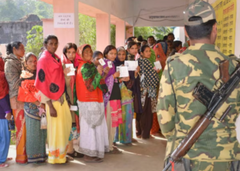 অঘটন! ভোটকেন্দ্ৰত CRPF জোৱানৰ সৈতে সংঘটিত হ’ল ভয়ংকৰ ঘটনা