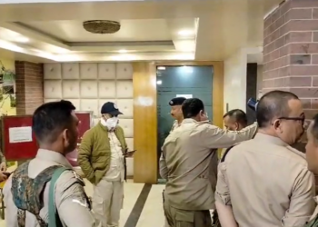 বিহালীৰ কংগ্ৰেছ প্ৰাৰ্থী জয়ন্ত বৰাৰ দুখনকৈ হোটেলত আৰক্ষী বাহিনীৰ অভিযান