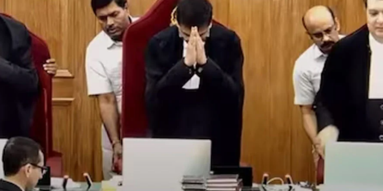 যদি কাৰোবাৰ মনত আঘাত দিছো তেন্তে ক্ষমা কৰি দিব : মুখ্য ন্যায়াধীশ চন্দ্ৰচূড়ৰ আৱেগিক বিদায়ী ভাষণ