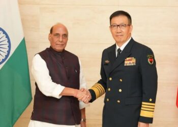 আমি সংঘাত নহয়, সহযোগিতাৰ ওপৰত গুৰুত্ব দিয়া উচিত : চীনা প্ৰতিৰক্ষা মন্ত্ৰীক ক’লে ৰাজনাথ সিঙে