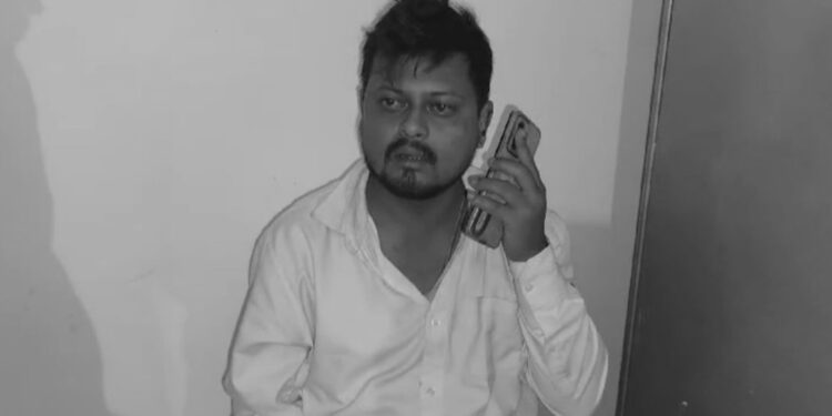 হাজোত ধন দাবী কৰিবলৈ আহি ৰাইজৰ হাতত আটক হ’ল শিৱসাগৰৰ যুৱক