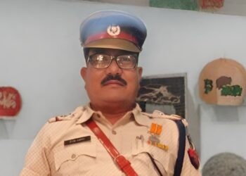 অন কেমেৰা ধন লৈ ভাইৰেল হোৱা আৰক্ষী বিষয়া ধনঞ্জয় ৰাভাক নিলম্বন