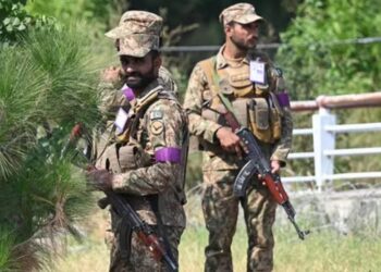 আত্মঘাতী আক্ৰমণত কঁপি উঠিল পাকিস্তান; ১২ গৰাকী সেনাৰ মৃত্যু