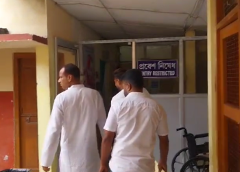 এখন সামূহিক স্বাস্থ্যকেন্দ্ৰৰ অৱস্থাই চকু কঁপালত তুলিছে সকলোৰে