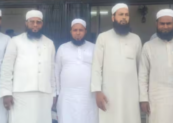 মাদ্ৰাছাক লৈ উচ্চতম ন্যায়ালয়ৰ ডাঙৰ সিদ্ধান্ত, ইজনে-সিজনৰ মাজত বিতৰণ কৰিলে মিঠাই