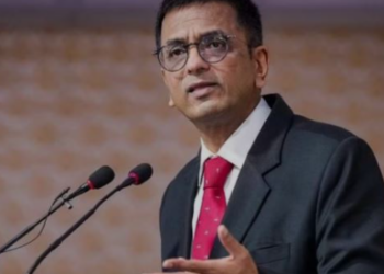 AMU গোচৰৰ ঐতিহাসিক সিদ্ধান্ত, আজি চি জে আই ডি ৱাই চন্দ্ৰচুড়ৰ কৰ্মজীৱনৰ শেষৰটো দিন