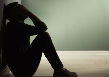 ডায়েবেটিছ ডিষ্ট্ৰেছ কি? ডায়েবেটিছৰ বাবে ঘটে নেকি মানসিক স্বাস্থ্যৰো অৱনতি