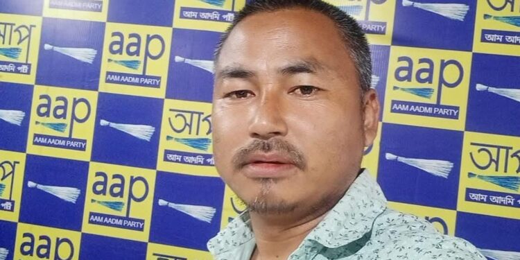 শোচনীয় পৰাজয়ৰ পিছতেই নেতৃত্বৰ ৰোষত আপৰ এগৰাকী নেতা