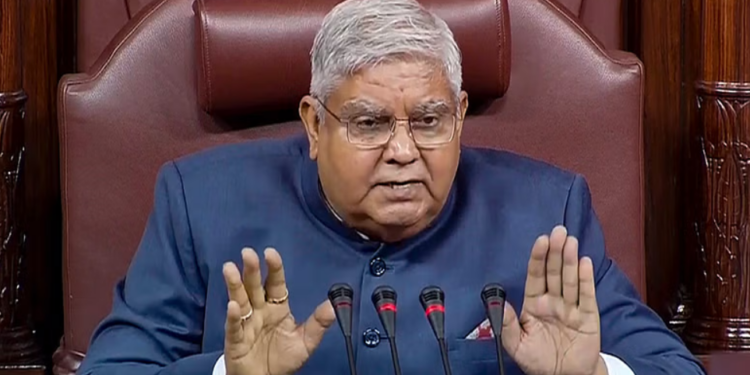 সাংসদৰ আসনৰ পৰা উদ্ধাৰ টকাৰ বান্দিল; আইন অনুসৰি তদন্ত কৰাৰ আশ্বাস জগদীপ ধনখড়ৰ