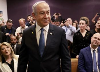 প্ৰথমবাৰৰ বাবে আদালতৰ কাঠগড়াত ইজৰাইলৰ প্ৰধানমন্ত্ৰী বেঞ্জামিন নেতান্যাহু