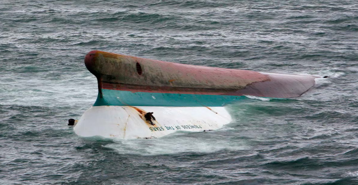 ভয়ংকৰ নাও দুৰ্ঘটনা; ৩৫ গৰাকীৰো অধিক পাকিস্তানী নাগৰিকৰ মৃত্যু