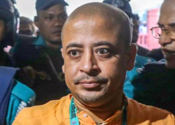 জে’লত বন্দী চিন্ময় কৃষ্ণক খাদ্য দিবলৈ গৈ বাংলাদেশত গ্ৰেপ্তাৰ আৰু দুজন সন্যাসী!