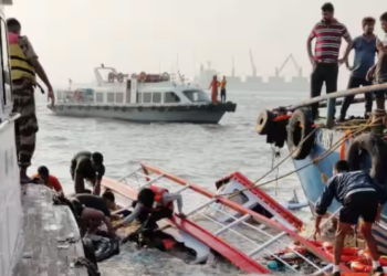 বৰদিনৰ দিনাই গোৱাত পৰ্যটকেৰে ভৰা নাও ডুবিল সাগৰত; এজনৰ মৃত্যু