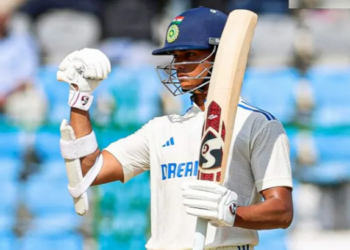 টেষ্ট ক্ৰিকেটত এক অনন্য অভিলেখৰ গৰাকী হ’ল যশস্বী জয়ছোৱাল