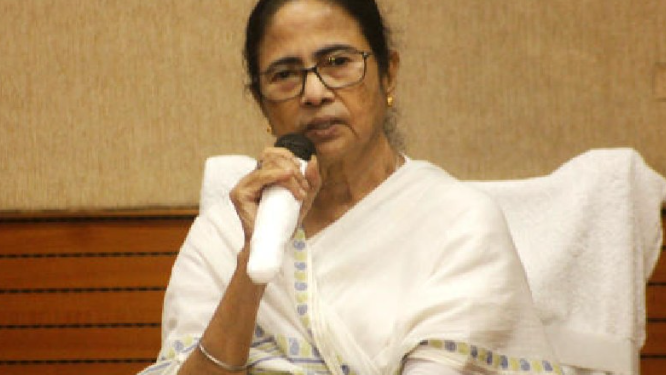 বাংলাদেশৰ অৱস্থাক লৈ উদ্বেগ প্ৰকাশ মমতা বেনাৰ্জীৰ, ৰাষ্ট্ৰসংঘৰ পৰা সহায়ৰ বাবে আবেদন